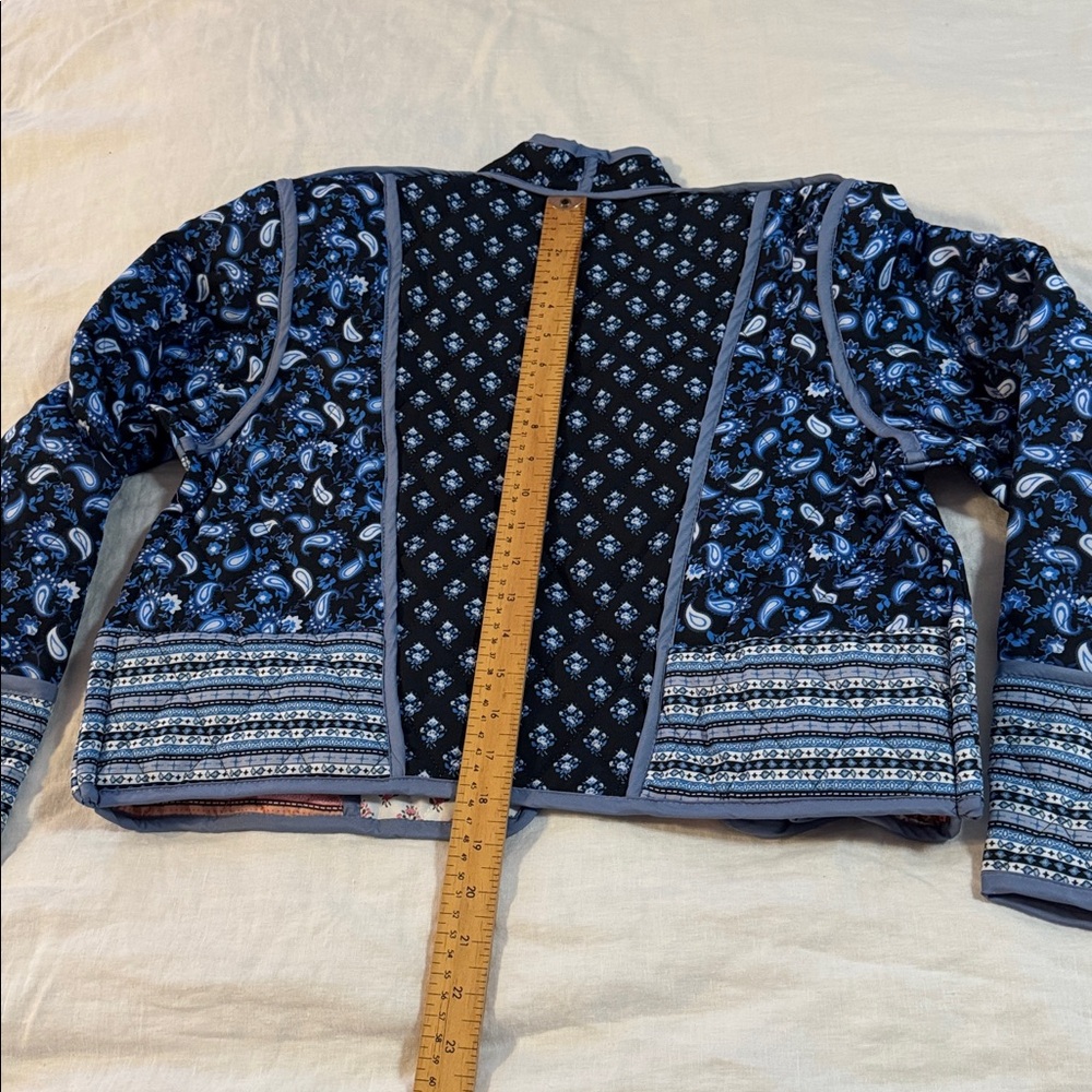 Women’s Navy Blue Printed Quilted Blazer Jacket - Picture 7 of 9